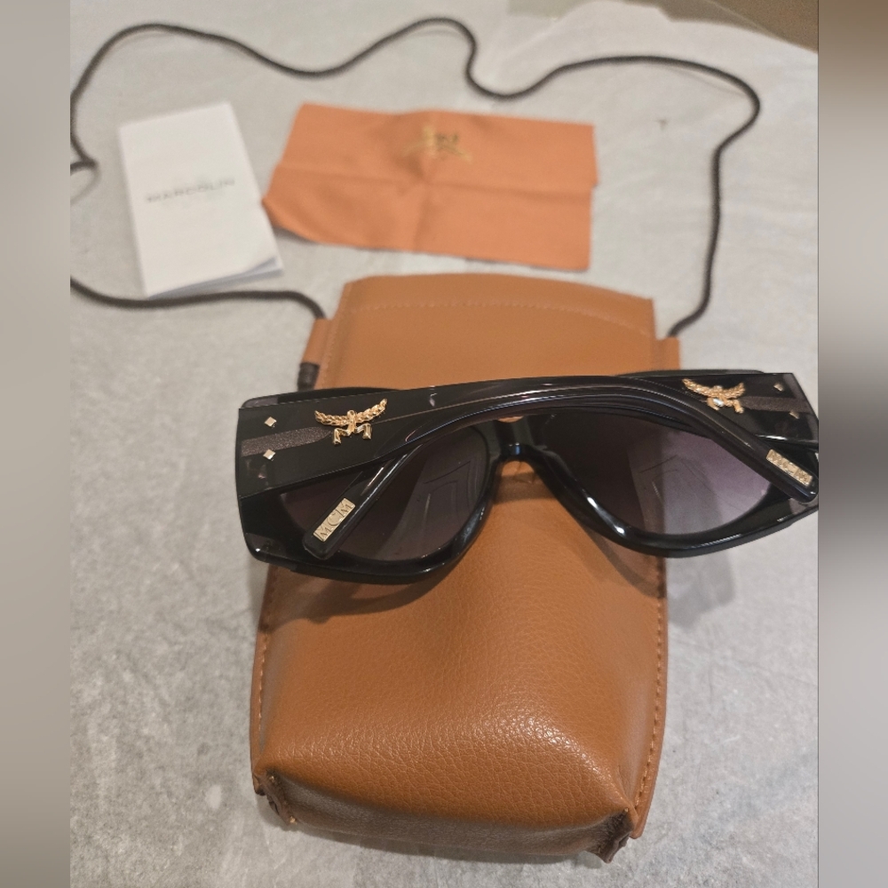 MCM Oversized unisex Round Sunglass&Monogram crossbody pouch Case.Size 61:15:135